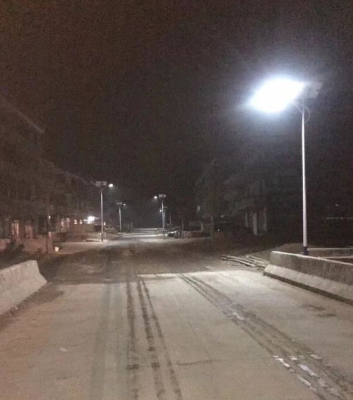 南昌易美特照明 专业太阳能LED路灯与高杆灯生产解决方案